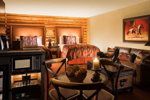RUSTIC INN CREEKSIDE RESORT AND SPA (Jackson)